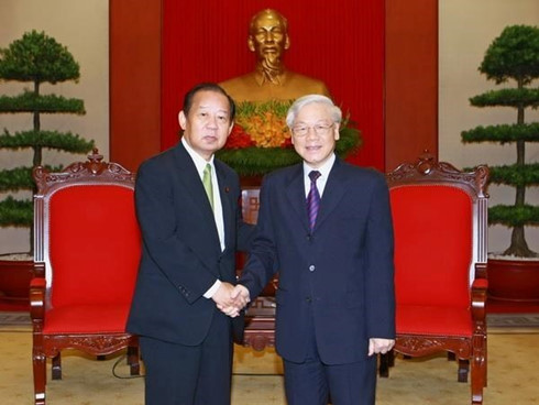 二階俊博日本自由民主党幹事長のベトナム訪問 ベトナム日本協力を切実且つ効果的に推進